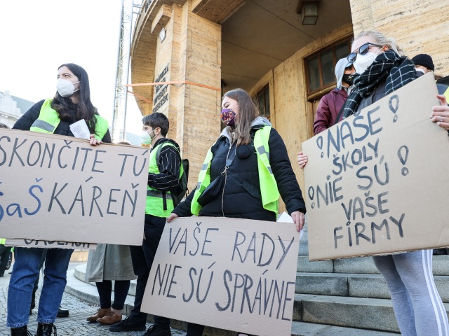 protest školy vysoké komenského študenti reforma