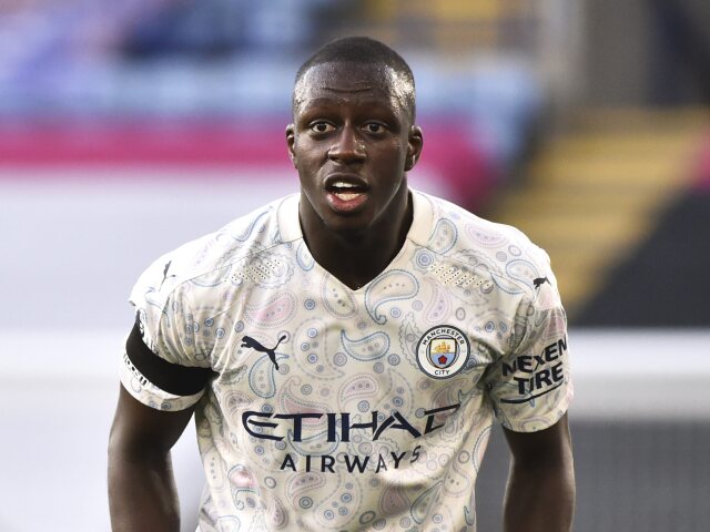 Anglicko Futbal Manchester City Mendy znásilnenie