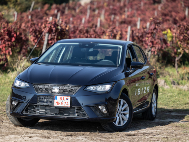 SEAT Ibiza 1,0 TSI 110 a Ibiza FR 1,5 EVO (2021)