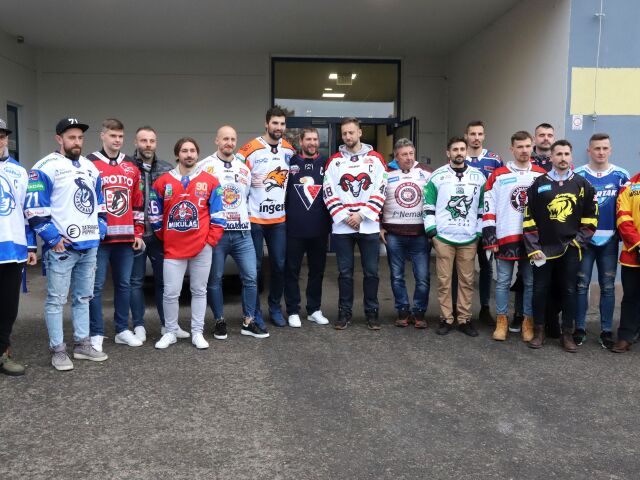 SR Hokej TEL SHL kluby kapitáni TK BBX