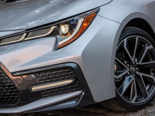 Toyota-Corolla Sedan-2020-800-63