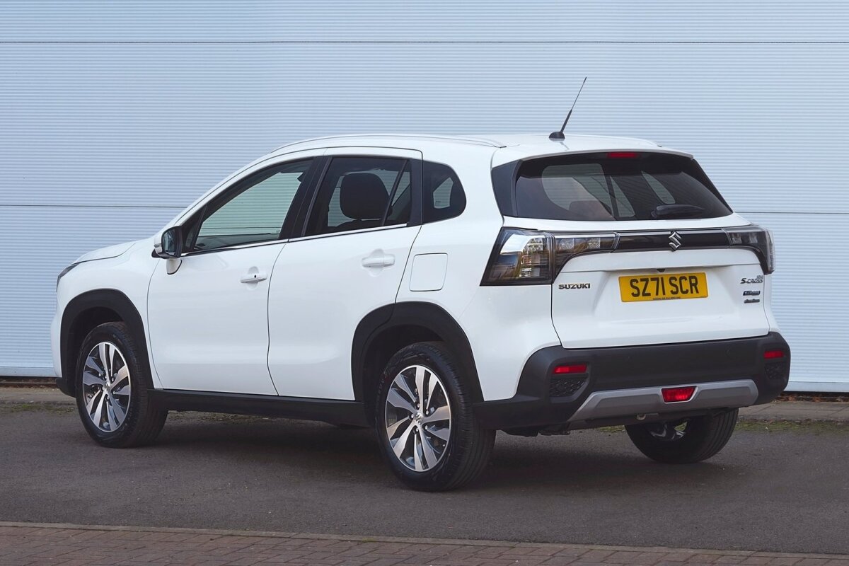 Suzuki S-Cross - 2021