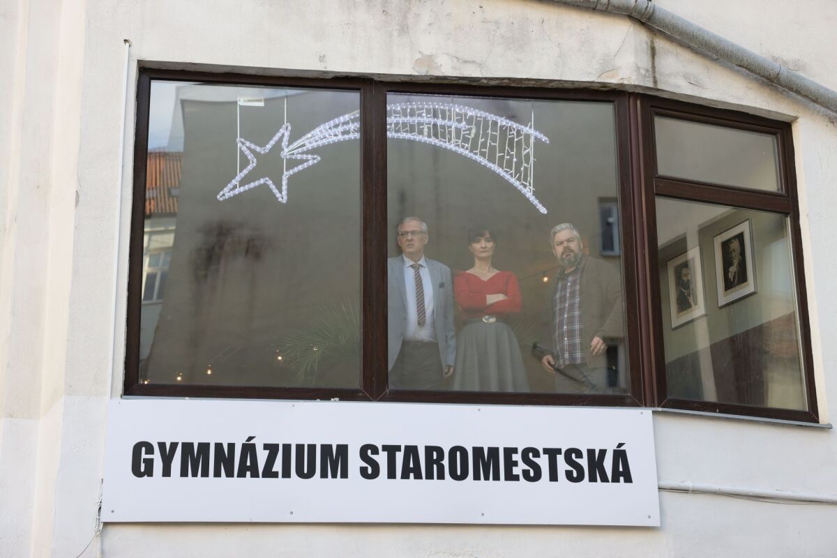 vianočný pán profesor,