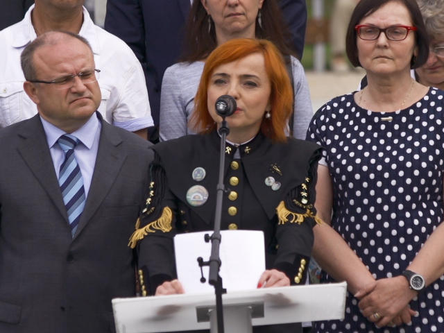 001 vyfarajme-z-neistoty horna nitra machackova
