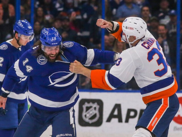 Zdeno Chára, Pat Maroon