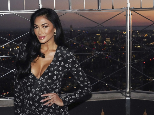 Nicole Scherzinger Visits The Empire State Building