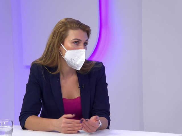 Jana Glasová, Ide o peniaze