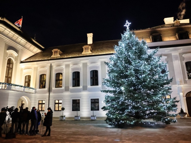 stromček vianočný prezidentský palác