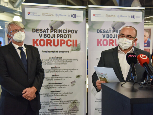 Protikorupčné desatoro / Jozef Halcin/ Branislav Borovský /