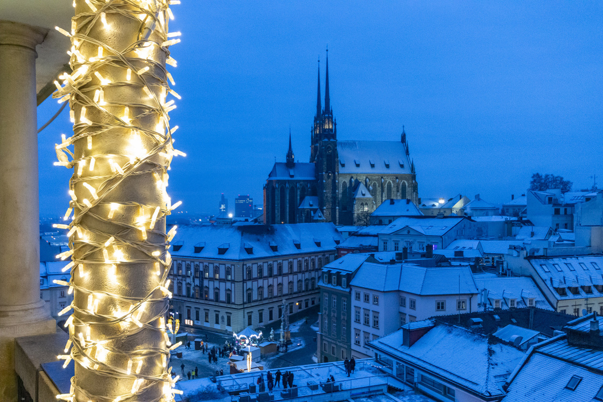 Brno, katedrála, zima