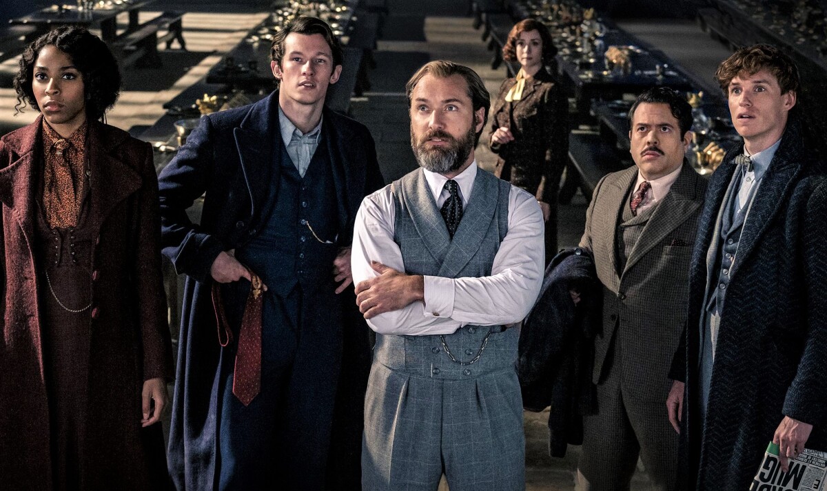 FANTASTIC BEASTS: THE SECRETS OF DUMBLEDORE