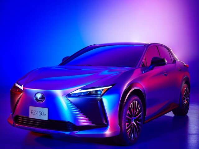 Lexus RZ 450e - 2022