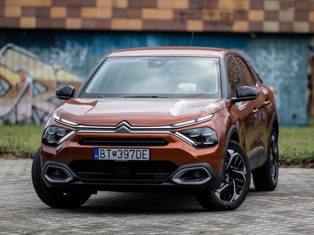 Citroën C4 1,5 BlueHDi 130 - test 2021