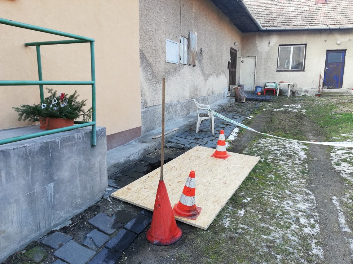 Krupina, diera, kráter