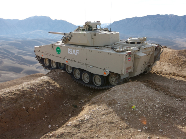 DN - Zdroj fotografií je: BAE Systems Hägglunds