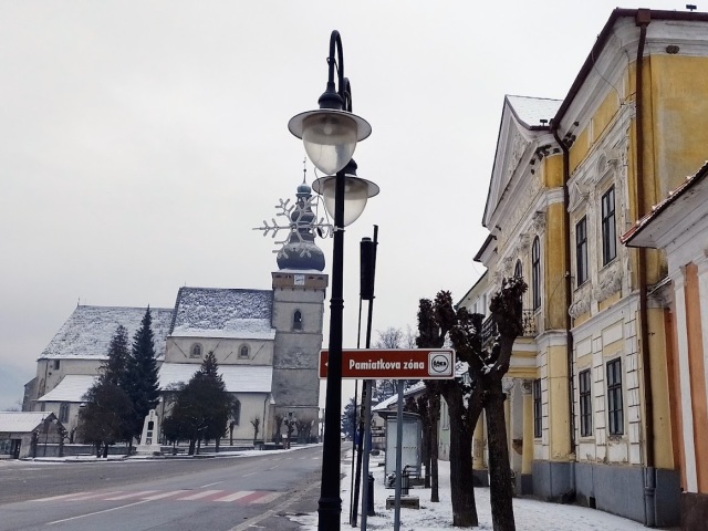 Štítnik budova rekonštukcia ozdoby
