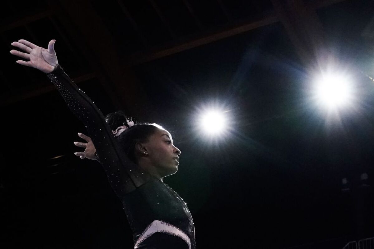 foto roka 2021, gymnastka, gymnastika, Simone Biles