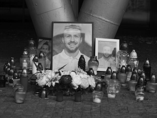 SR Bratislava šport hokej Sádecký pieta BAX