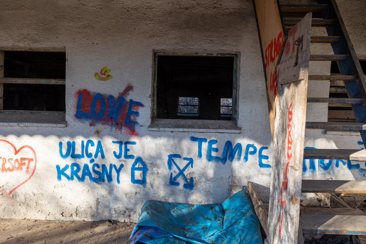 Miloslavov Alžbetin Dvor šikana alkohol mladistvý gang