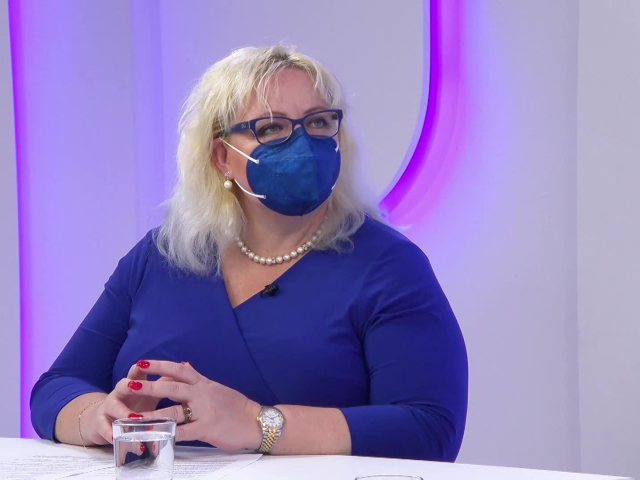 Alica Orda - Oravcová, Ide o peniaze