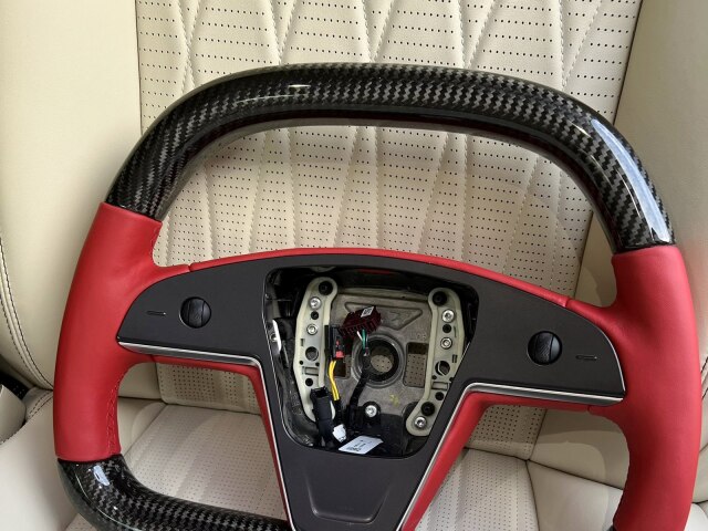 T Sportline - volant pre Teslu S a X
