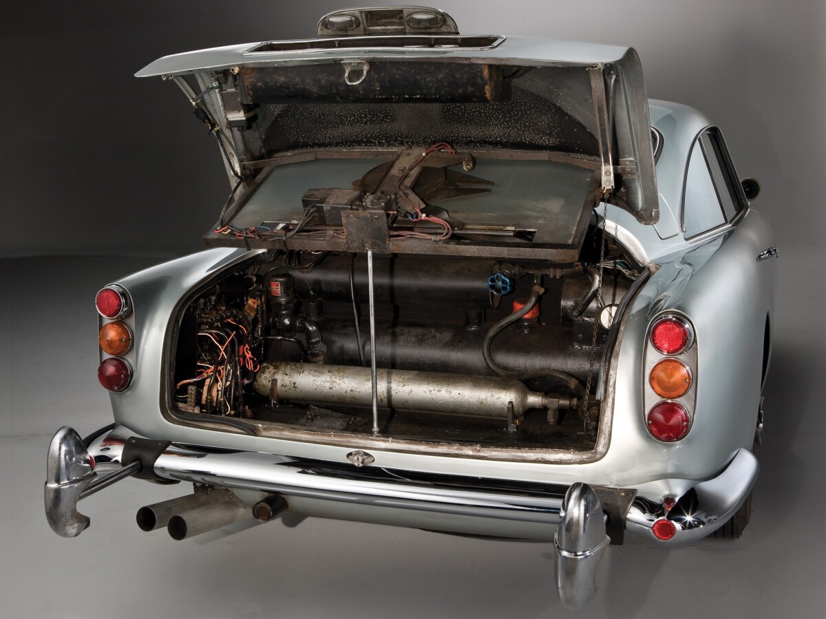 Aston Martin DB5 - filmový špeciál Goldfinger