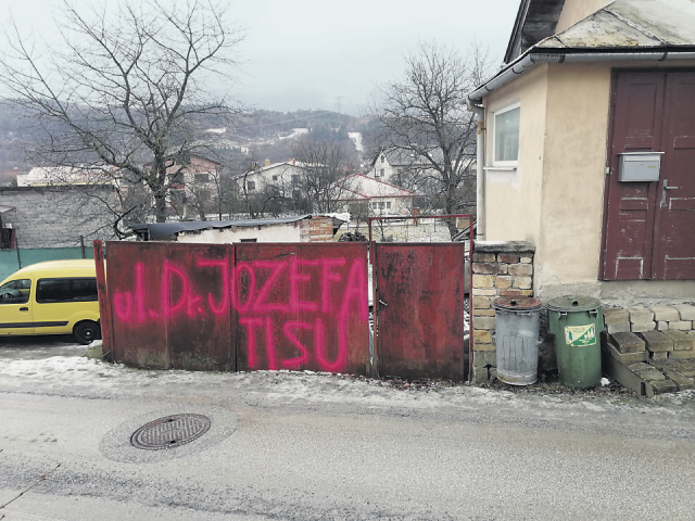 Varín, Tisova ulica