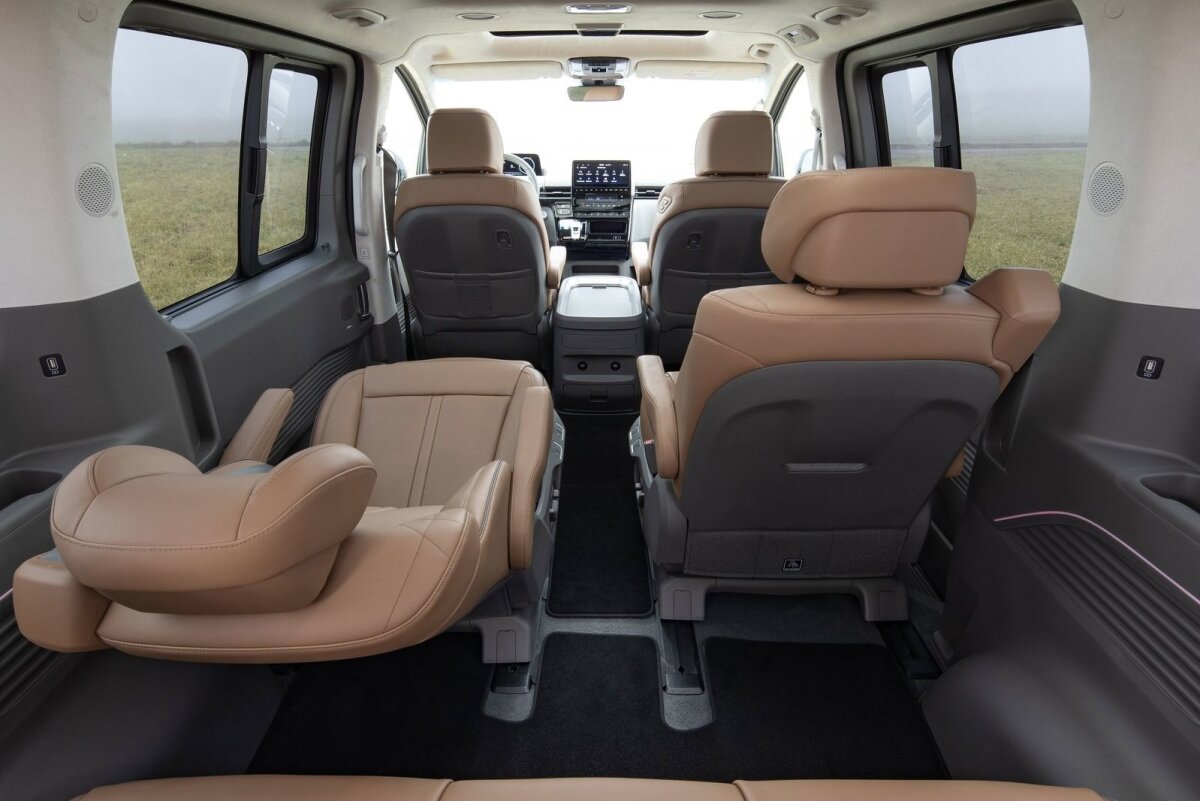 Hyundai Staria - 2022