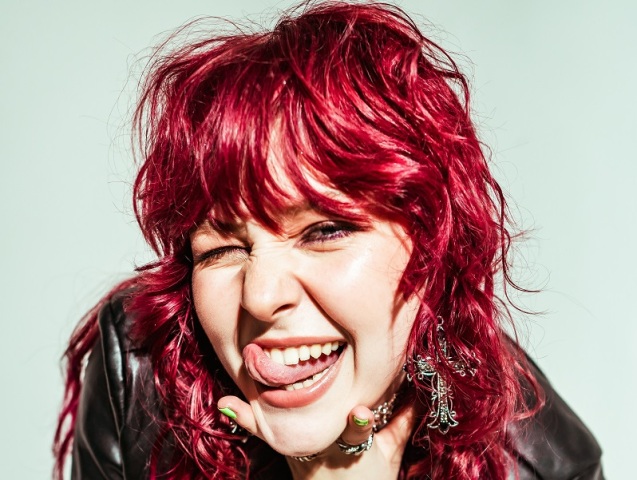 Speváčka Karin Ann