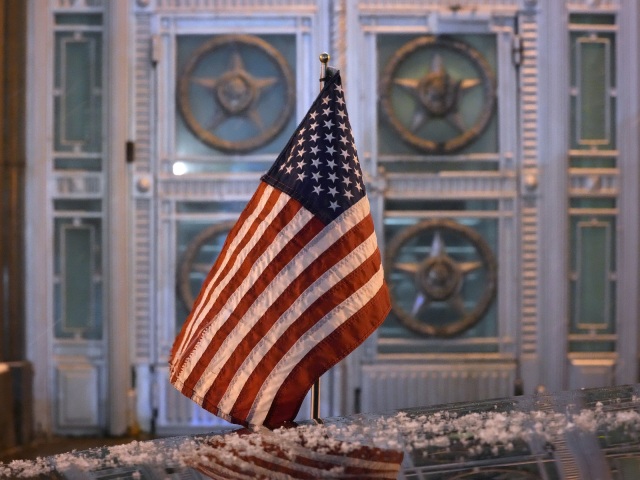 USA / Vlajka / Diplomacia /