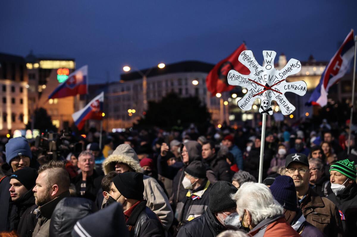 Obranná dohoda / Protest /
