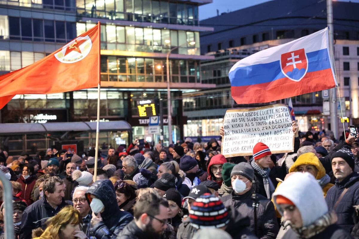 Obranná dohoda / Protest /