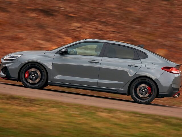 Hyundai-i30 Fastback N-2021-1600-08