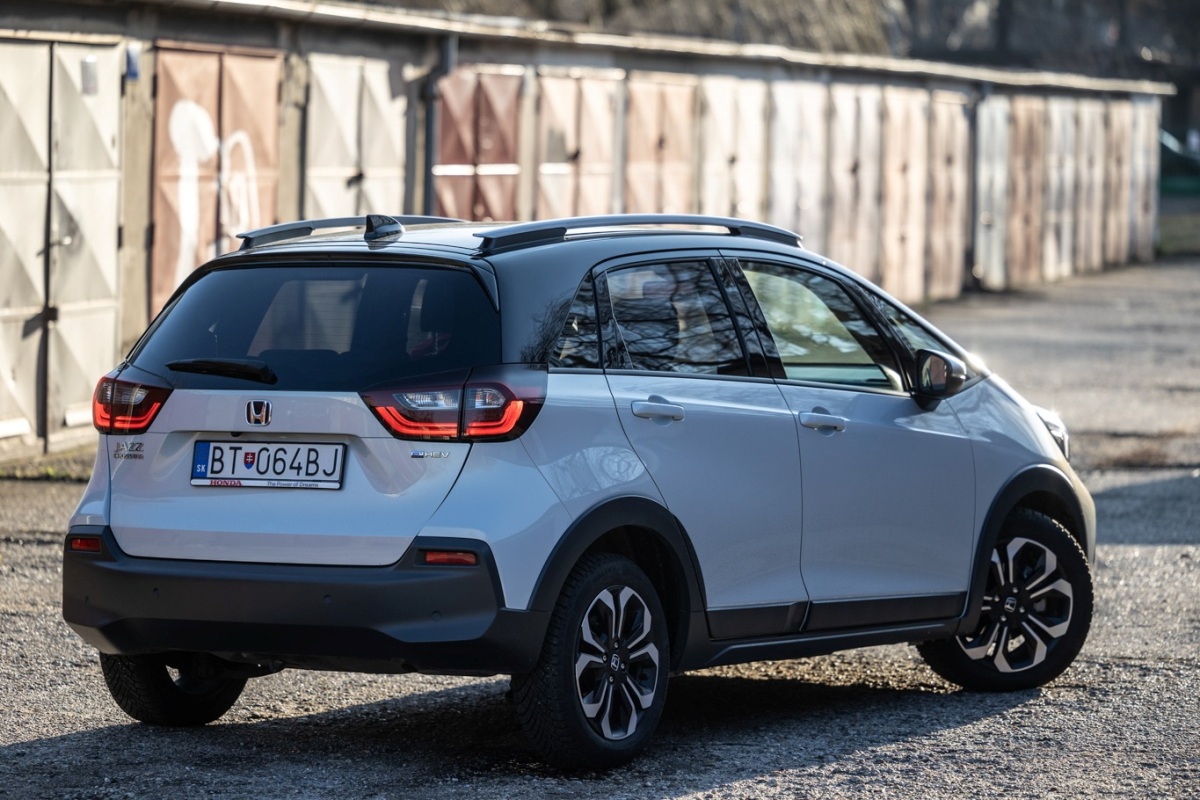 Honda Jazz Crosstar 1,5 e:HEV - test 2022