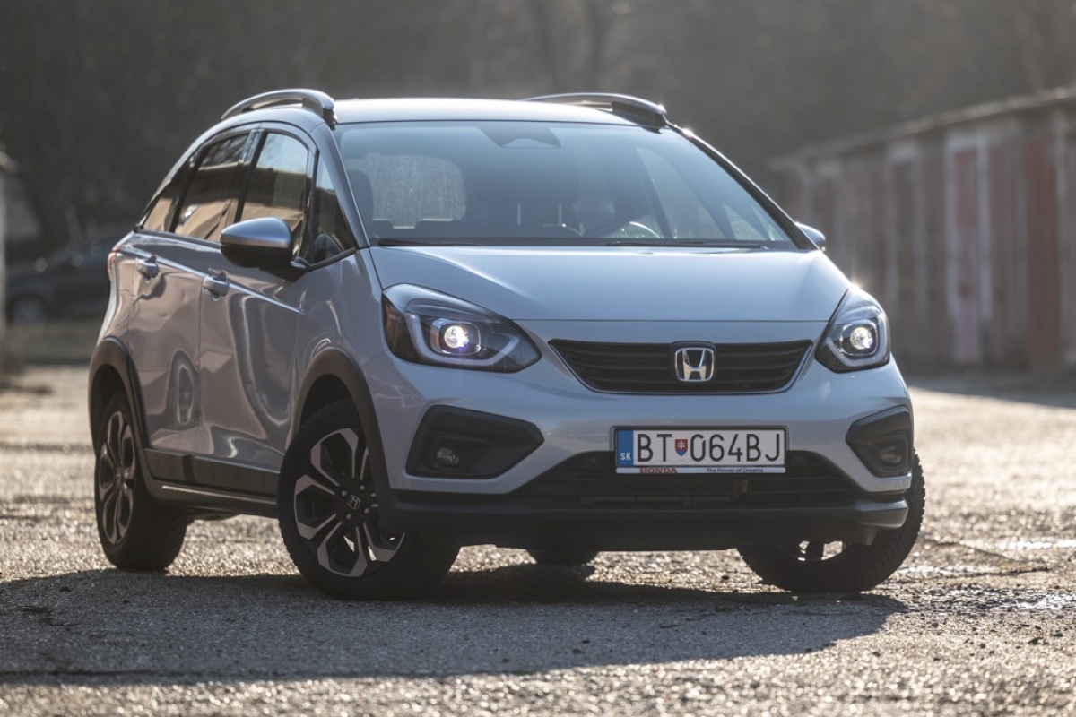 Honda Jazz Crosstar 1,5 e:HEV - test 2022