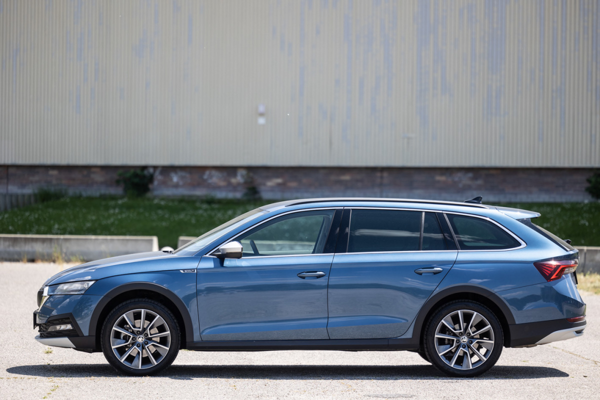 Škoda Octavia Scout 2.0 TDI 4x4 (2022)
