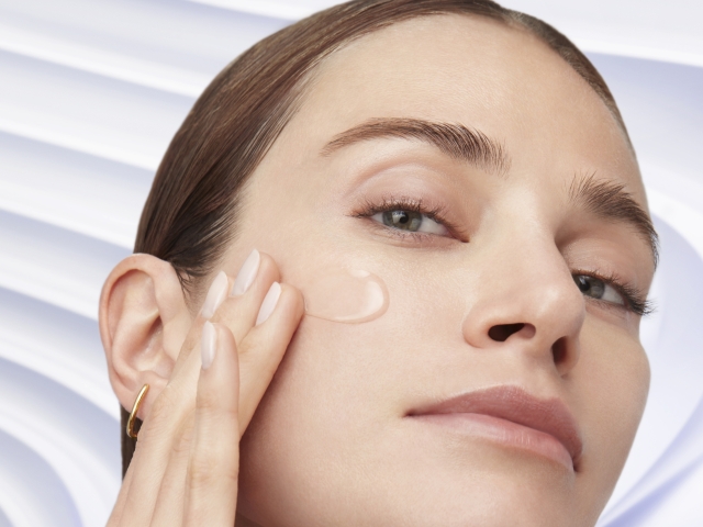 LANCOME RENERGIE HCF TRIPLE SERUM  2022 TEXTURE ON FACE MARGARITA 45