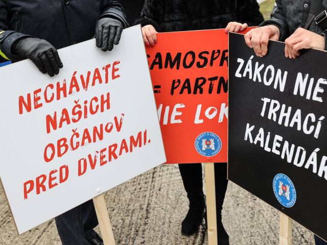 ZMOS / Protest /