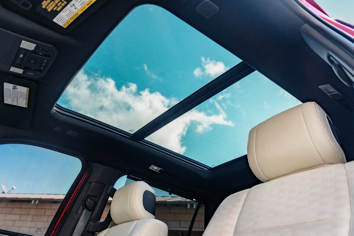 Toyota Sequoia - 2023