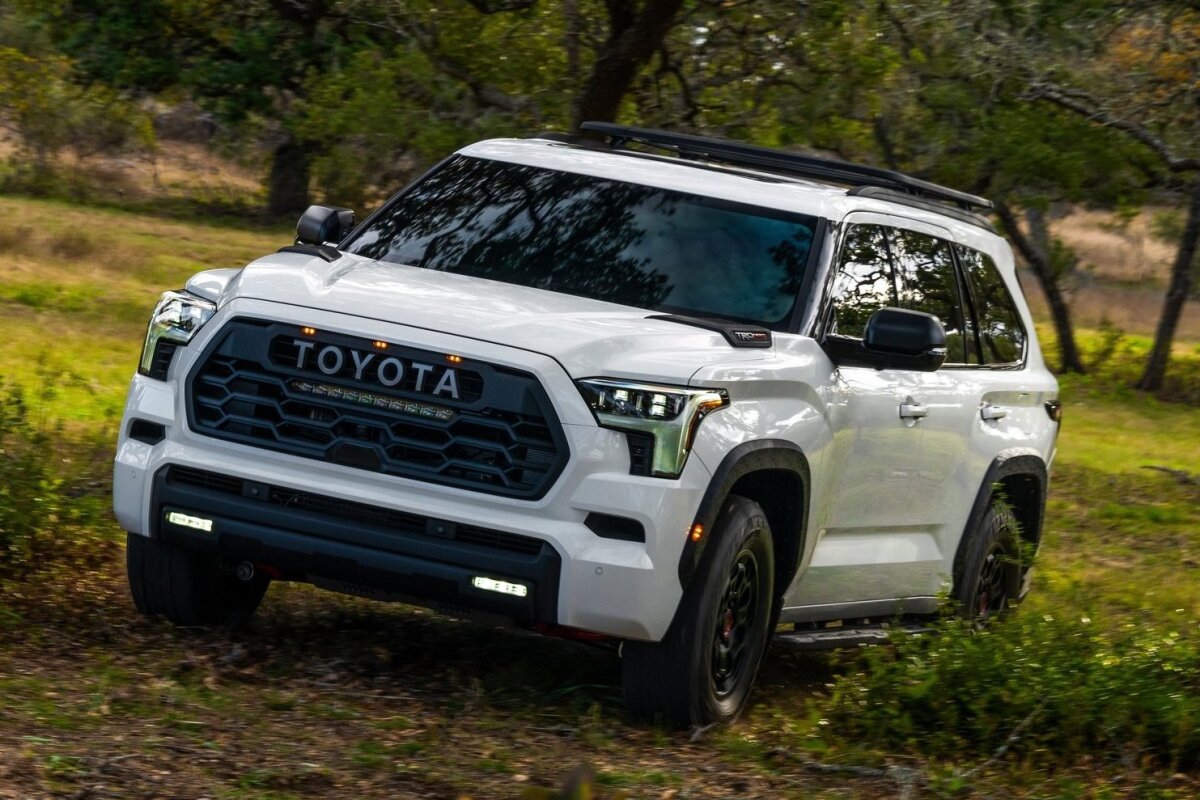 Toyota Sequoia - 2023