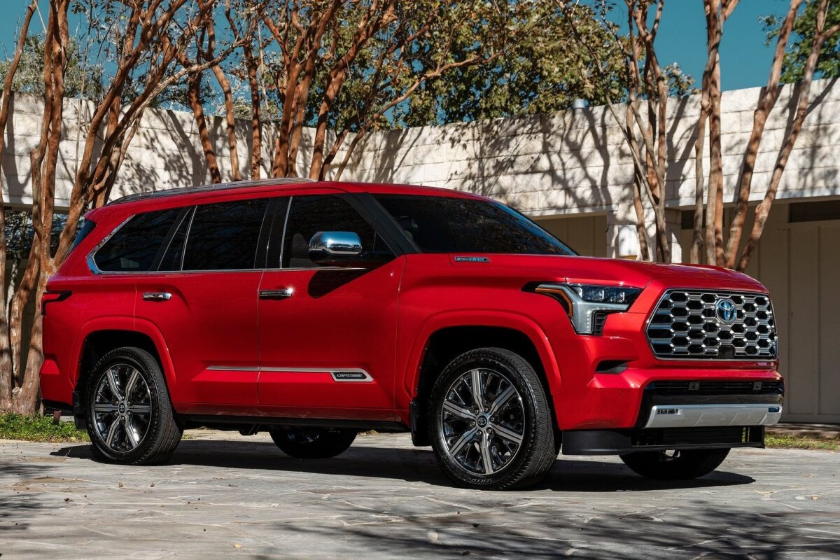 Toyota Sequoia - 2023
