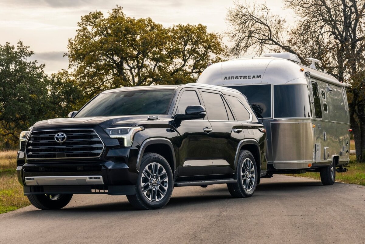 Toyota Sequoia - 2023