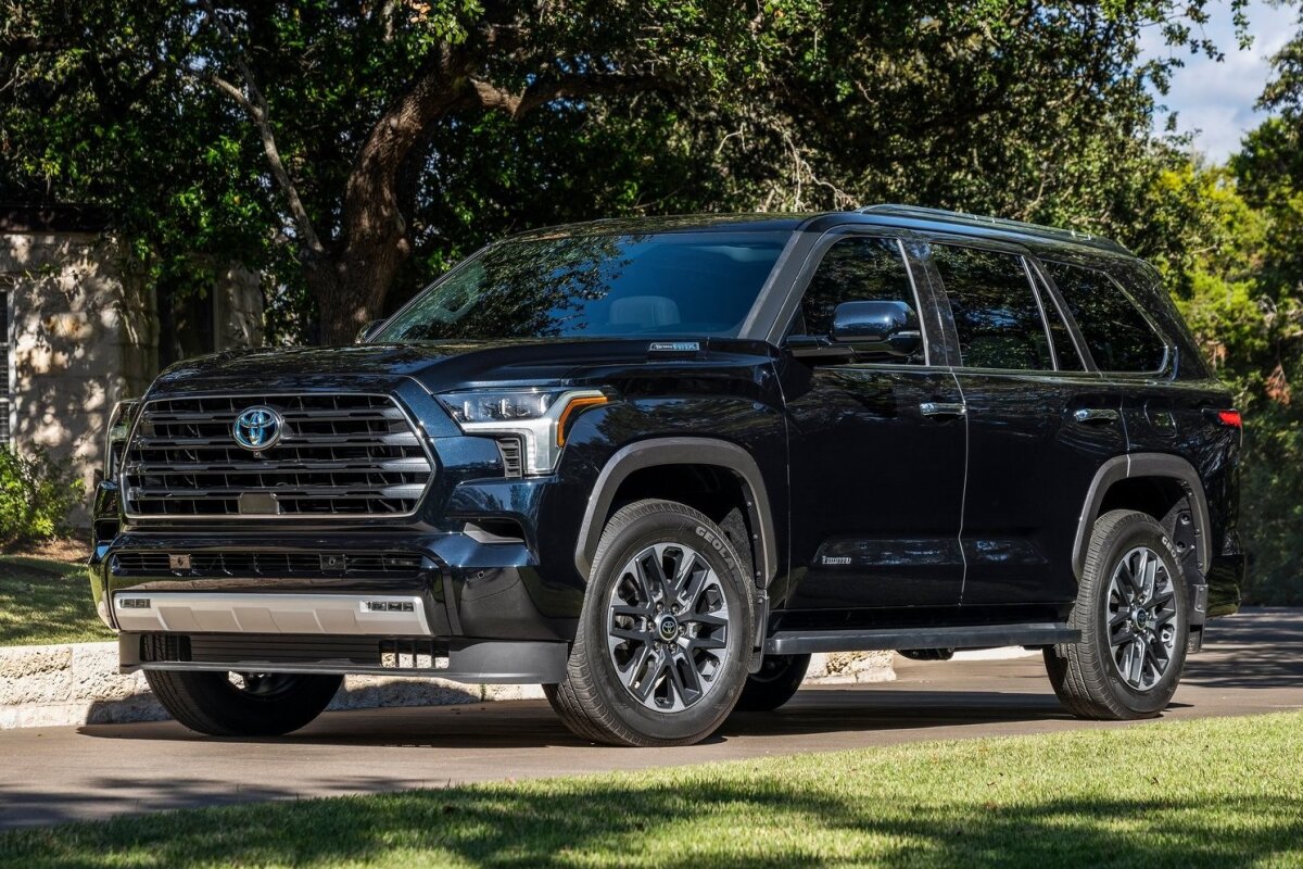 Toyota Sequoia - 2023