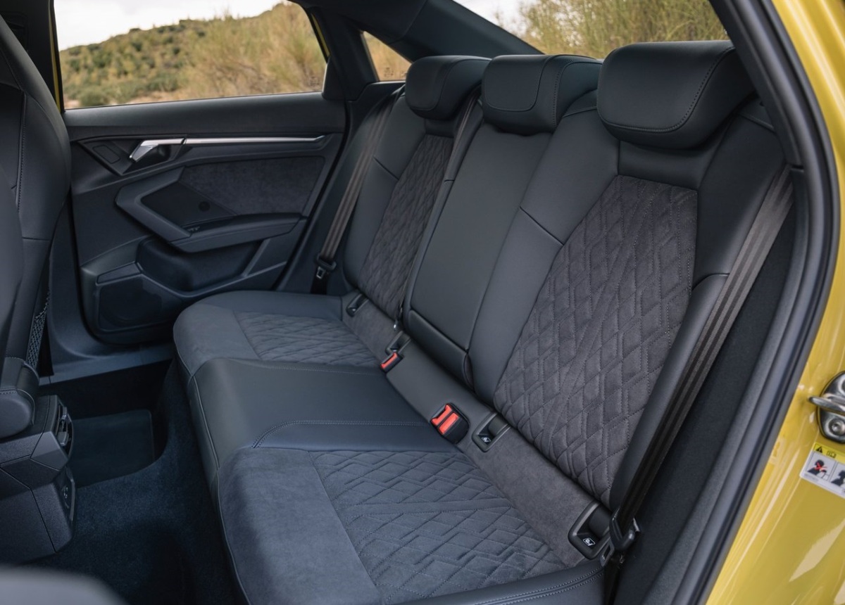 Audi-RS3 Sedan-2022-1280-b5