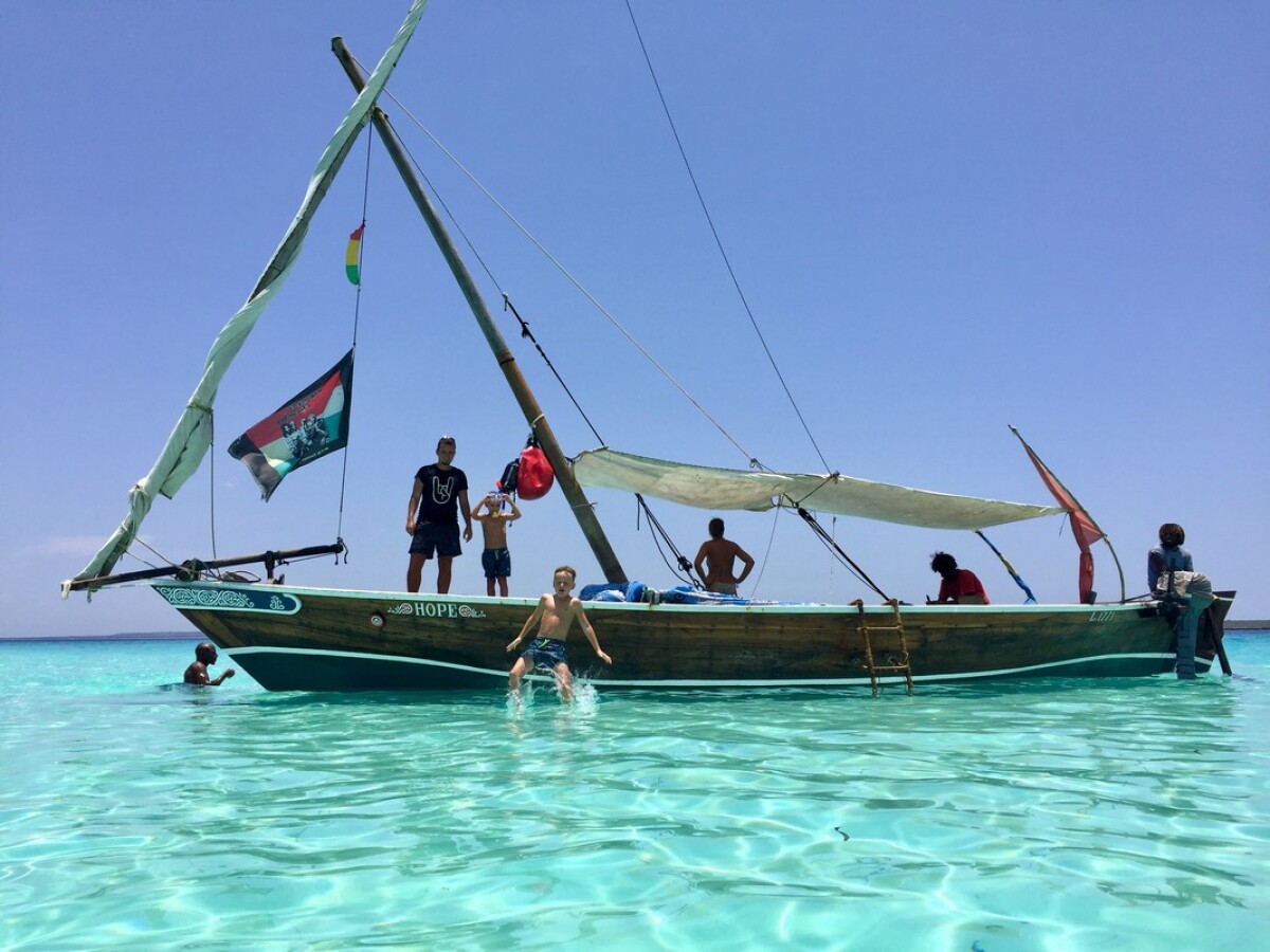 NEPOUZ, zanzibar