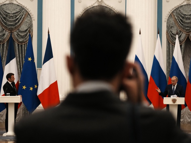 Emmanuel Macron /  Vladimir Putin /