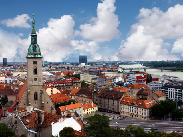 Bratislava, bývanie, byty, domy, ceny