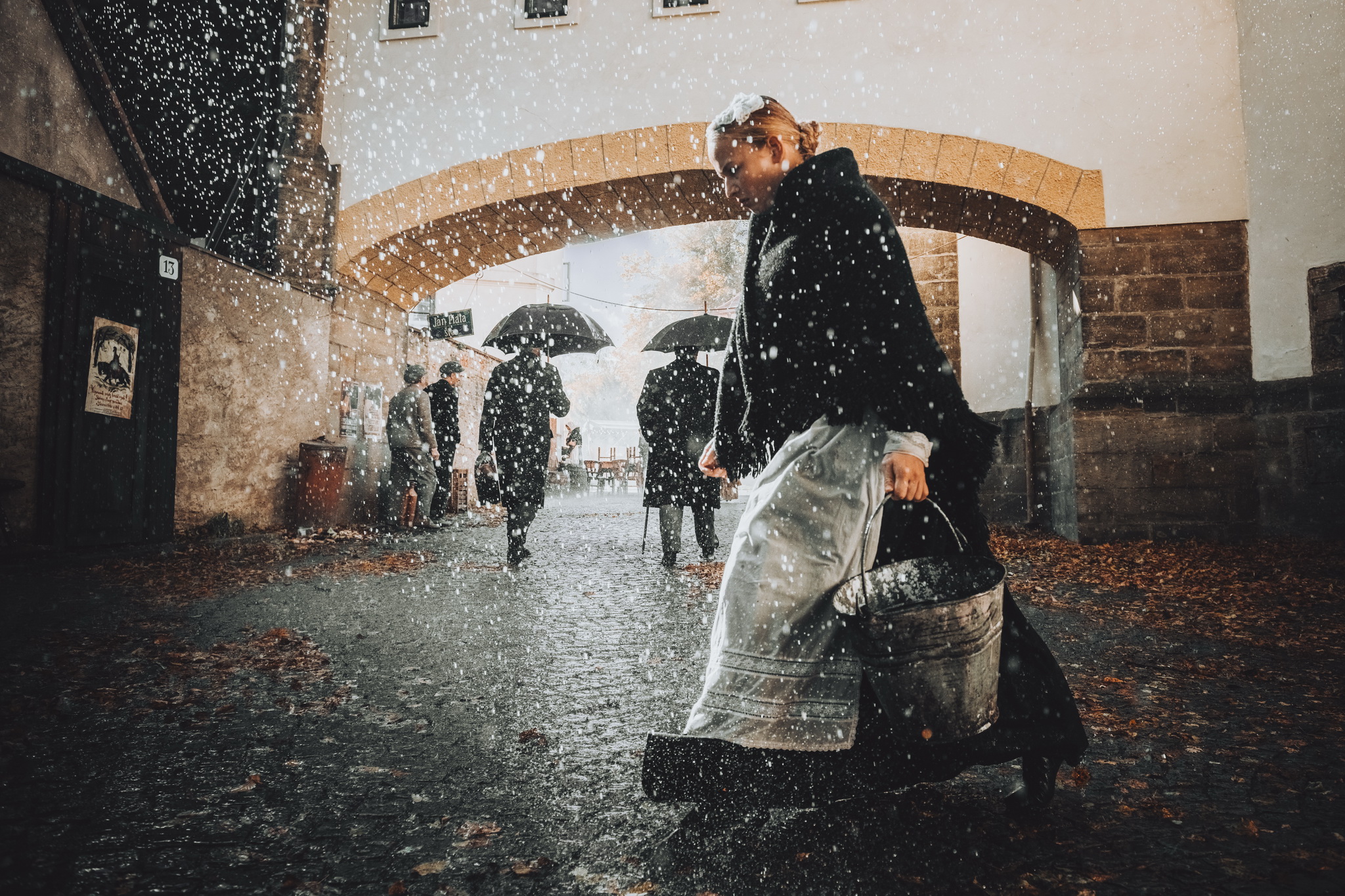 Slúžka je historická dráma o romantickom vzťahu dvoch žien.