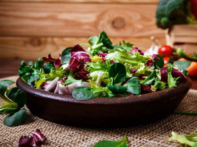 zimna zelenina, salat, varecha,