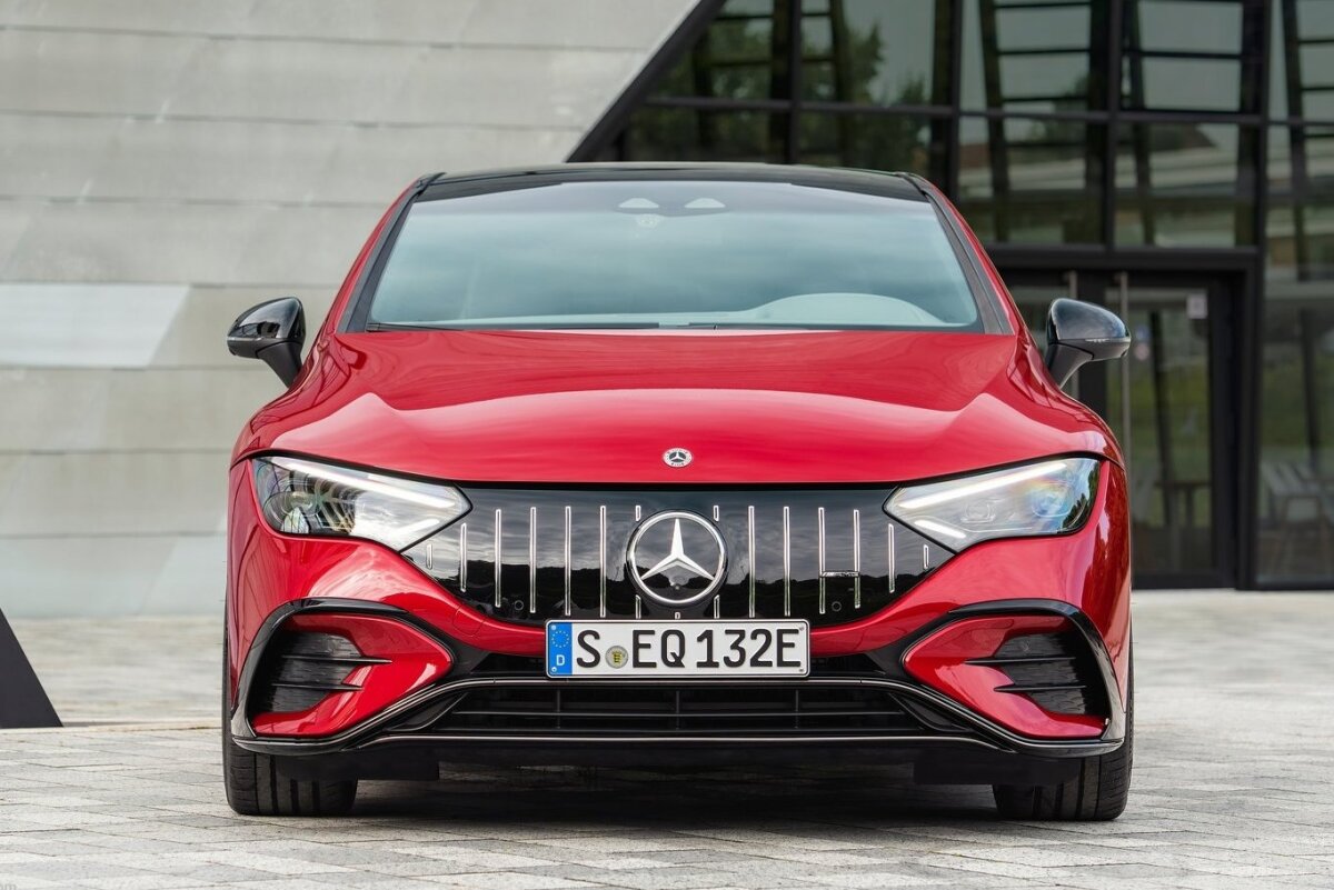 Mercedes-Benz EQE 43 AMG - 2022